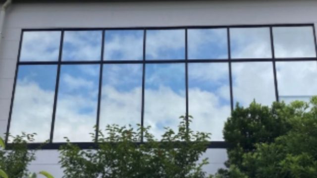 窓ガラスフィルム施工専門 オーエスワークス(ホーム)