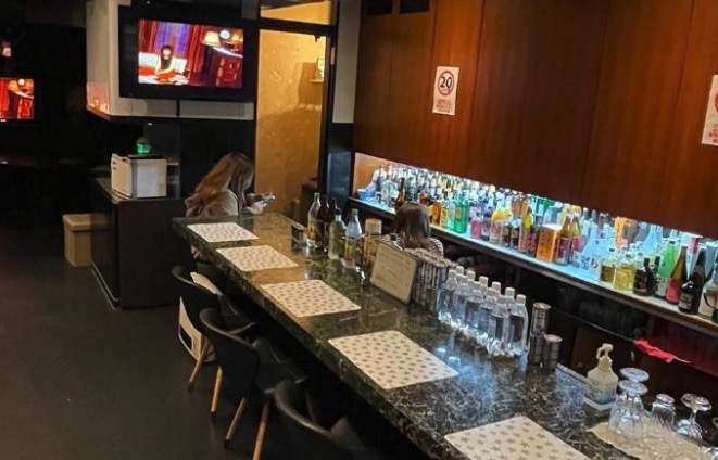 カラオケスナックあくあ